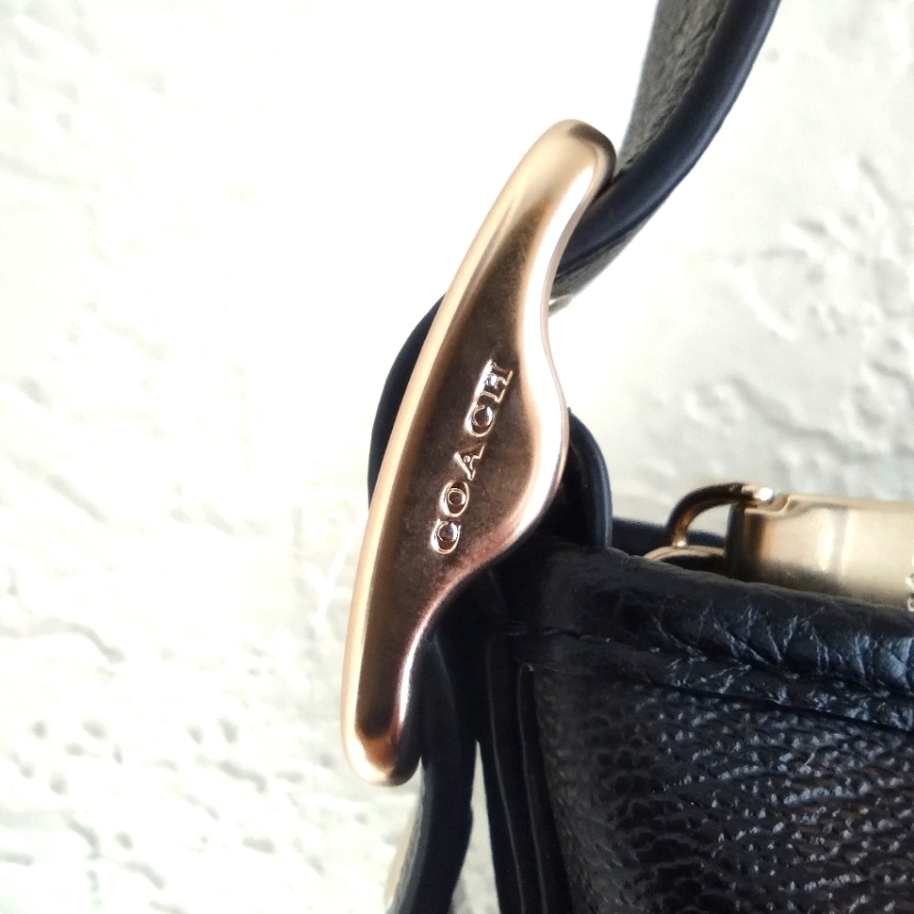 Coach Signature Canvas Val Duffle Bag NWT Sold - Picture 5 of 16